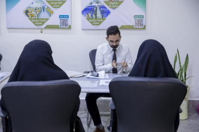 جامعة العميد تشهد إقبالًا واسعًا من خريجي الدراسة الإعدادية للتسجيل في كلياتها
