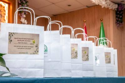 شعبة الخطابة الحسينية النسوية تكرّم عددًا من طالباتها المتفوقات