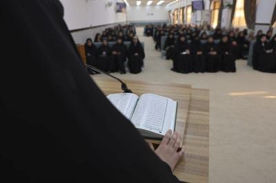 مركز الثقافة الأسرية ينظم برنامج (أروقة ثقافية) لطالبات جامعة بابل