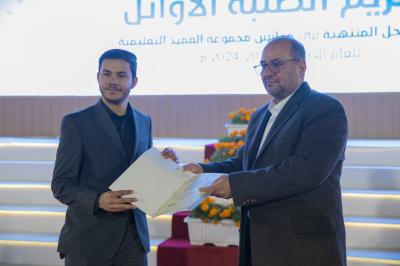 قسم التربية والتعليم يكرّم الطلبة الأوائل في المراحل المنتهية
