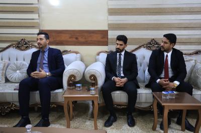 قسم العلاقات العامة يناقش مع تربية بابل إطلاق الجدار الثقافي لمدارسها