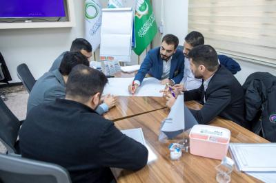 قسم التطوير يقيم دورة عن أساسيات التدريب لطلبة أكاديمية التطوير الإداري