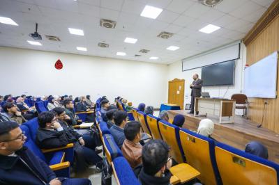 جامعة العميد تقدّم محاضرة ثقافية لطلبة المرحلة الأولى في كلية طبّ الأسنان
