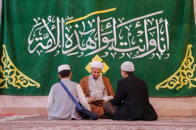 حفّاظ المجمع العلمي يحتفون باليوم الوطنيّ للقرآن الكريم في مزار صافي صفا في النجف الأشرف