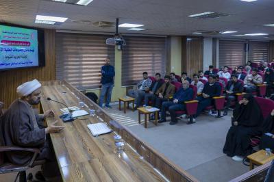 قسم الشؤون الدينية يعقد جلسةً حوارية لعددٍ من طلبة جامعة كربلاء