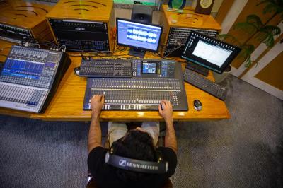 قسم الإعلام: الاستعدادات جارية لتغطية فعاليات حفل تخرج دفعة (بنات الكفيل) الثامنة