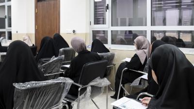 جامعة العميد تجري اختبارات نهاية الكورس الثاني للعام الدراسي الحالي لطالبات كلية التربية للبنات