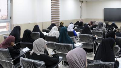 جامعة العميد تجري اختبارات نهاية الكورس الثاني للعام الدراسي الحالي لطالبات كلية التربية للبنات