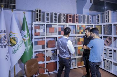 قسم المشاريع الهندسية يعرض منتوجاته الإنشائية في معرض النجف الدولي للتسوق