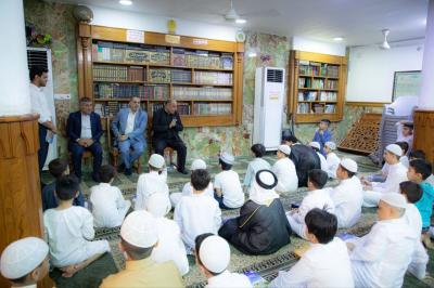 وفد المجمع العلمي يطّلع على سير الدورات القرآنية الصيفية في العاصمة بغداد