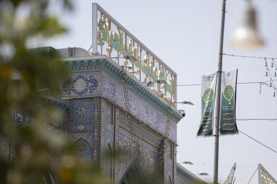 قسم الصناعات ينشر لافتات تعريفية بأسبوع الإمامة الدولي الثالث بالطرق المؤدية إلى مركز مدينة كربلاء