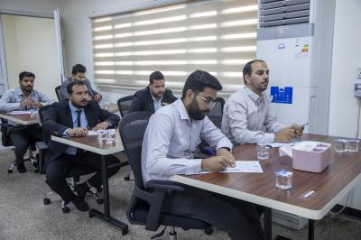 أكاديمية التطوير الإداري تباشر إجراء الاختبارات النهائية بمشاركة 74 طالبًا