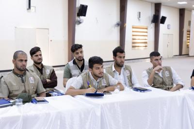 قسم العلاقات ينظم ورشة عن فن الإقناع والتواصل الفعّال للطلبة المنسقين