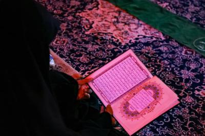 شعبة الخطابة النسوية تقيم مجلس عزاء بحلول شهر المحرم الحرام
