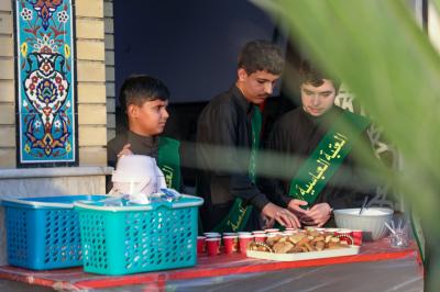 المجمع العلمي يحيي عاشوراء بخدمة الزائرين وإقامة مجالس العزاء ببغداد والحمزة الشرقي