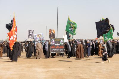 العتبة العباسية المقدسة تسلّم راية العزاء إلى تجمّع مواكب محافظة الديوانية