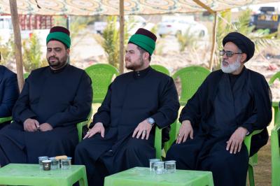 العتبة العباسية المقدسة تسلّم راية العزاء إلى تجمّع مواكب محافظة الديوانية