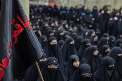 شعبة مدارس الكفيل الدينية النسوية تشارك في المسيرة السنوية لإحياء ذكرى دفن الأجساد الطاهرة