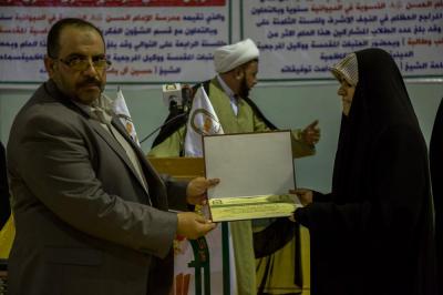 بالتعاون مع العتبة العبّاسية المقدّسة: مركزُ الإمام الحسن(عليه السلام) يحتفي بتخرّج أكثر من (2000) طالب وطالبة من دوراته الصيفية..