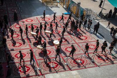 مواكب أهالي بابل تحيي ذكرى شهادة الإمام السجاد (عليه السلام) عند المرقدين الطاهرين