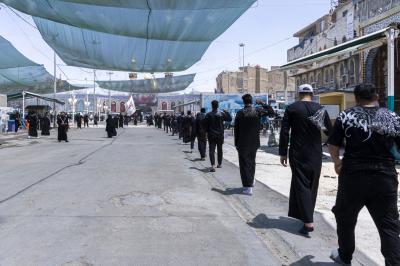 مواكب أهالي بابل تحيي ذكرى شهادة الإمام السجاد (عليه السلام) عند المرقدين الطاهرين