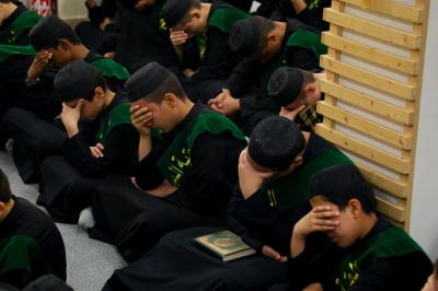 عبر مجلس عزاء.. طلبة المجمع العلمي يحيون ذكرى شهادة السيدة رقيّة (عليها السلام)