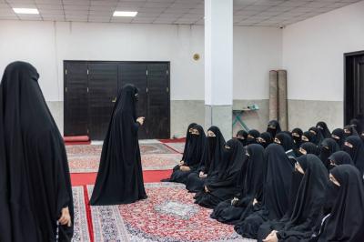 شعبة مدارس الكفيل النسوية تقيم دورةً للوقاية من الحرائق لـ60 متطوّعة ومنتسبة