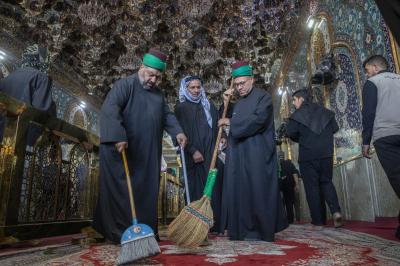 شعبة السادة الخدم تستنفر جهودها لخدمة زائري مرقد أبي الفضل العباس (عليه السلام)