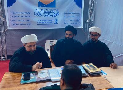الموكب الثقافي العام يقدم إرشادات معرفية ومسابقات دينية لزائري الأربعين على محور النجف