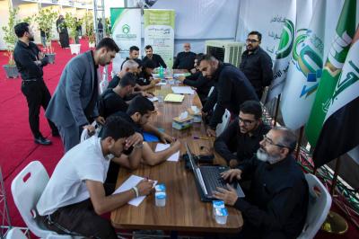 الموكب الثقافي العام يقدم إرشادات معرفية ومسابقات دينية لزائري الأربعين على محور النجف
