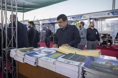 الموكب الثقافي العام يعرض أكثر من 1000 إصدار ضمن معرض الكتاب على محاور كربلاء