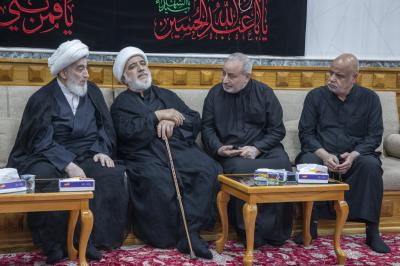 أستاذ الحوزة العلمية الشيخ حسن الجواهري يطلع على الخدمات الثقافية للزائرين في مجمع أبي الفضل العباس (عليه السلام)