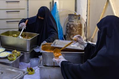 القسم النسوي في مجمع العلقمي ينظم ختمات قرآنية ويهديها للإمام الحسين (عليه السلام) وشهداء العراق