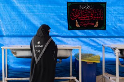 القسم النسوي في مواكب أم البنين (عليها السلام) يقدِّم خدمات متكاملة لزائرات الأربعين