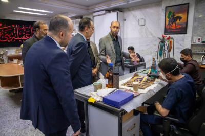 وفد جامعة الكوفة يطلع على مقتنيات متحف الكفيل ويشيد بطرائق ترميمها والحفاظ عليها