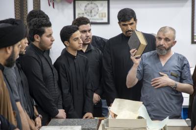 قسم الشؤون الفكرية ينظم ورشة في صيانة التراث المخطوط وحفظه لوفد من ميسان