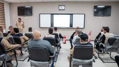 جامعة الكفيل تنظّم دورة عن أساسيات الدفاع المدني لملاكاتها