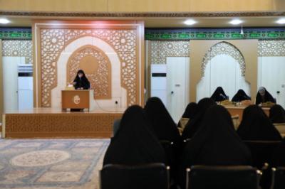 معهد القرآن الكريم النسوي يعقد الجلسة الثالثة من مسابقة فضة القرآنية