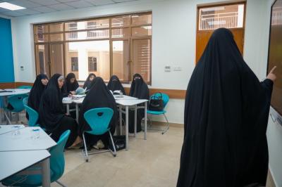 قسم التربية والتعليم يواصل برنامجه التدريبي لملاكات مجموعة العميد التربوية