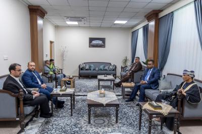 الممثل الخاص للأمم المتحدة في العراق يشيد بتجربة مجموعة العميد ويصفها بالأنموذج المتكامل