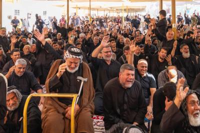 جموع المؤمنين تشارك في قراءة مقتل الإمام الحسن العسكري (عليه السلام) في مدينة سامراء