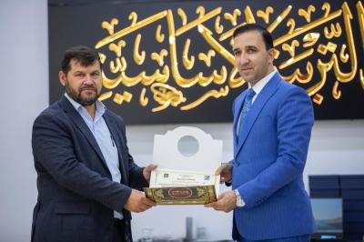 العتبة العباسية المقدسة تكرم المشاركين في مهرجان رحمة للعالمين الدولي بجامعة ديالى