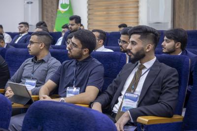 كلية الطب في جامعة العميد تختتم ورشة التعليم الطبي الحديث