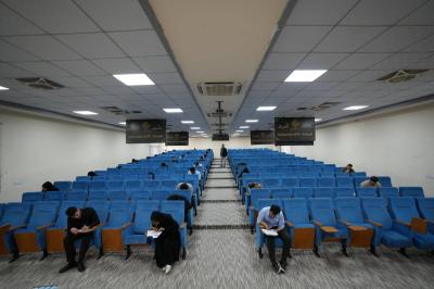 جامعة العميد تواصل إجراء امتحانات الدور الثاني لطلبتها