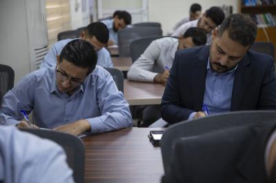 أكاديمية التطوير الإداري: برنامج العمل المتبع يتضمّن ورشًا نظريّة وعمليّة في مجالات متنوّعة