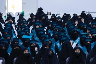 سماحة السيد الصافي لخريجات مدارس الكفيل: الوعي حصن الإنسان في زمن الفوضى الثقافية والانحراف الذي قد يرتدي لبوس الحق