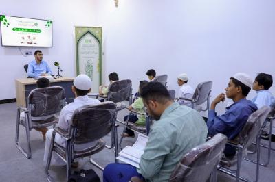 المجمع العلمي يُطلق دورةً لحفظ القرآن الكريم ويُقيم محفلًا قرآنيًا في الديوانية والنجف