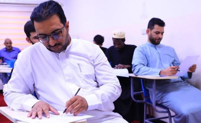 مركز دار العلم للدراسات العقدية والتاريخية يجري امتحانات نصف السنة الدراسية لطلبته