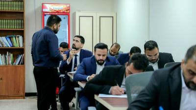 أكاديمية التطوير الإداري تشرع بإجراء الاختبارات النهائية لطلبتها