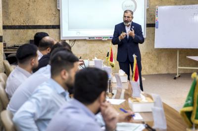 قسم التطوير ينظم دورة عن أخلاقيات العمل الوظيفي لعددٍ من ملاكات العتبة العباسية المقدسة